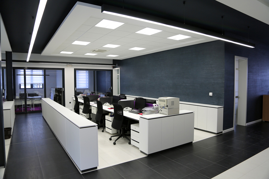 BESPOKE OFFICE INTERIORS